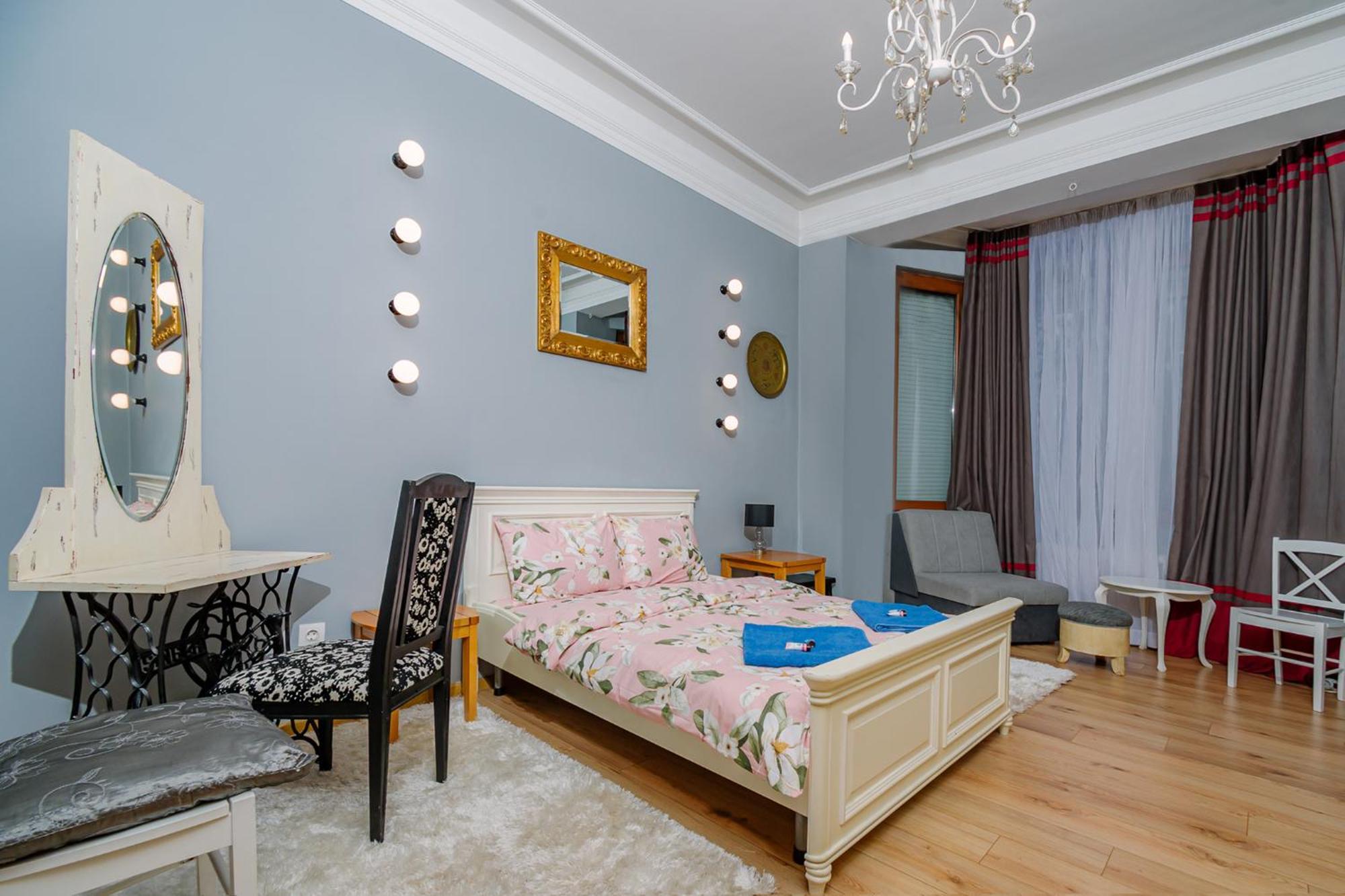 Top Center, 3Bdr, Heart Of The City, Free Secured Parking Sofía Exterior foto