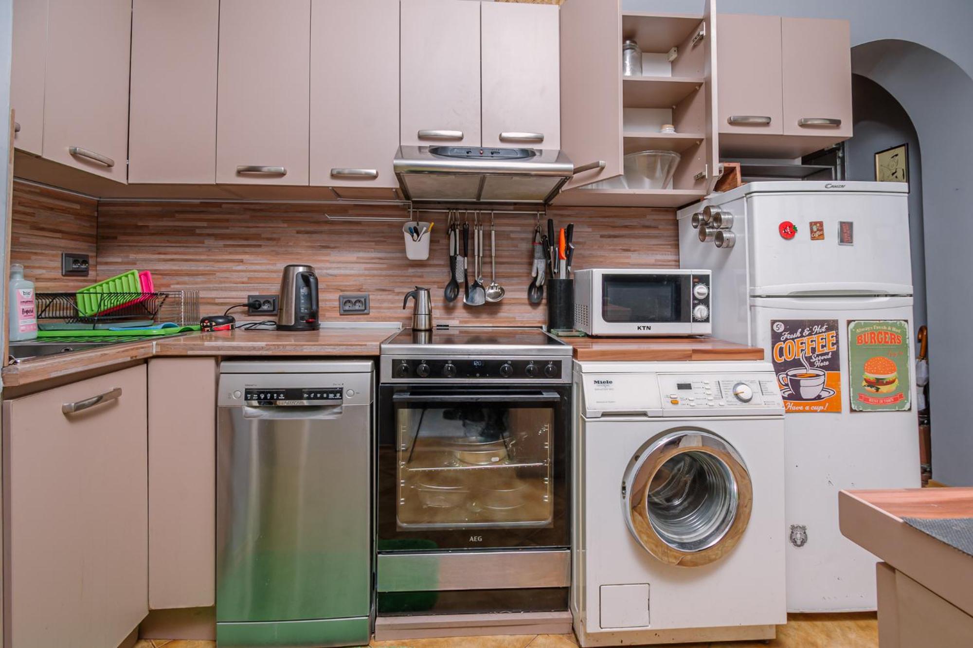 Top Center, 3Bdr, Heart Of The City, Free Secured Parking Sofía Exterior foto